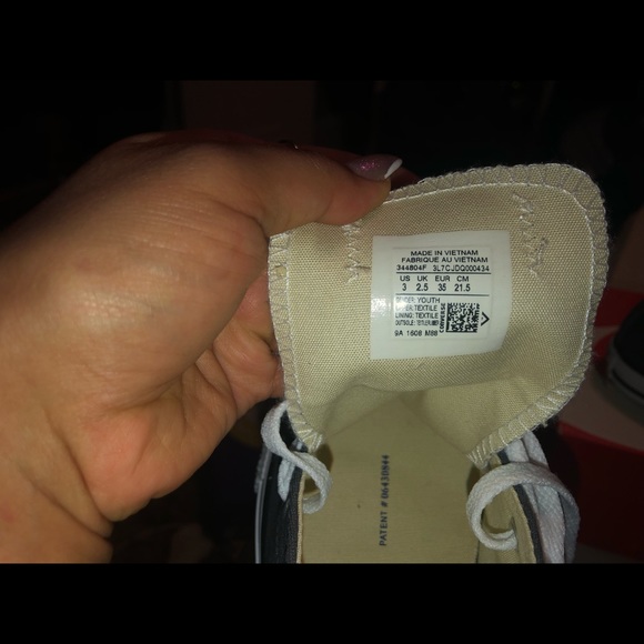 Grey Woman’s converse all star low top - Picture 4 of 4